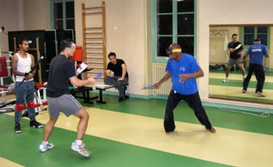 Certains participants du sparring du 31/10/2006 pendant une phase de couteau